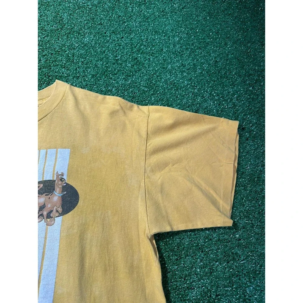RARE Vintage 90s Scooby-Doo‎ T Shirt Mens Large Yellow Stanley Desantis